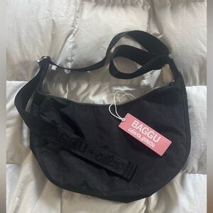 **RARE** Baggu/ Collina Strada collab Black Medium Crescent